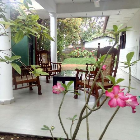 Ceylon Hostel-Galle أونا واتونا المظهر الخارجي الصورة